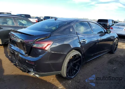 2016 Maserati Ghibli S z USA, uszkodzony, nr VIN ZAM57RTA8G1187112